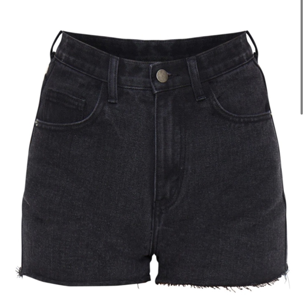 PrettyLittleThing Washed Black Raw Hem Hot Pants